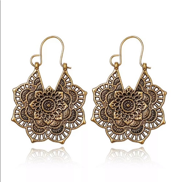 Vintage Style Intricate Floral Carved Drop Earring - Picture 2 of 6